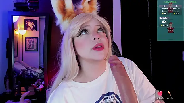 Irinaa Scarlett online show from December 2024 12:11:01 AM