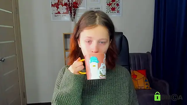 Snapshot of Alina_Mills chatting on November 2025 09:04:02 AM Alina Mills online show from November 2025 09:04:02 AM