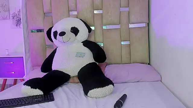 Black Rose2 online show from February 2026 12:34:01 PM