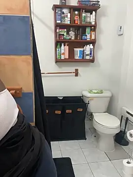 Snapshot of Goddess_Nafeesha chatting on October 2025 07:00:01 PM Goddess Nafeesha online show from October 2025 07:00:01 PM