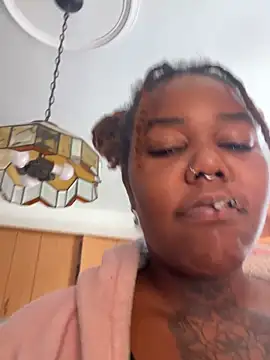 Snapshot of Goddess_Nafeesha chatting on October 2025 04:27:02 PM Goddess Nafeesha online show from October 2025 04:27:02 PM