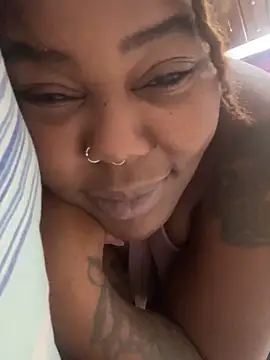 Snapshot of Goddess_Nafeesha chatting on October 2025 05:45:02 PM Goddess Nafeesha online show from October 2025 05:45:02 PM