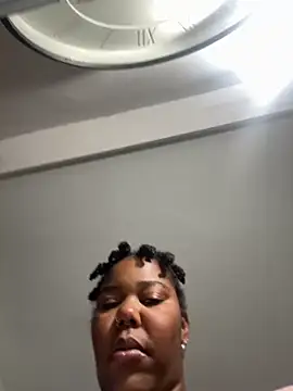 Snapshot of Goddess_Nafeesha chatting on November 2025 06:29:01 PM Goddess Nafeesha online show from November 2025 06:29:01 PM