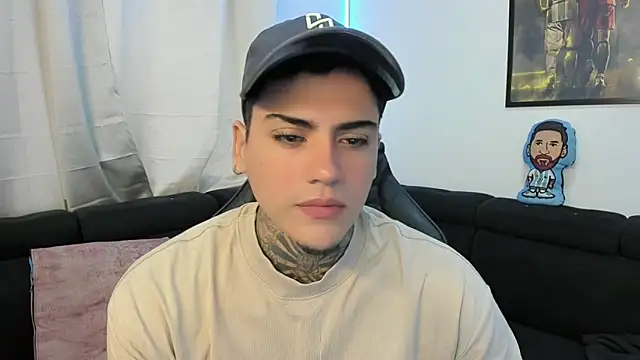 Snapshot of mad_maxxx2 chatting on February 2025 01:06:01 PM mad maxxx2 online show from February 2025 01:06:01 PM