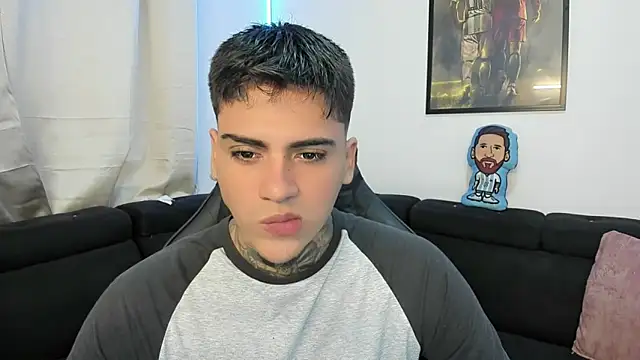 Snapshot of mad_maxxx2 chatting on February 2025 01:44:01 PM mad maxxx2 online show from February 2025 01:44:01 PM