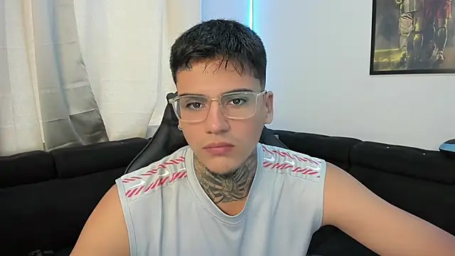 Snapshot of mad_maxxx2 chatting on February 2025 10:31:01 PM mad maxxx2 online show from February 2025 10:31:01 PM