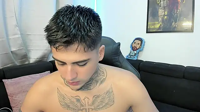 Snapshot of mad_maxxx2 chatting on February 2025 11:04:01 PM mad maxxx2 online show from February 2025 11:04:01 PM