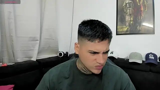 Snapshot of mad_maxxx2 chatting on October 2025 11:45:02 AM mad maxxx2 online show from October 2025 11:45:02 AM