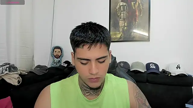 Snapshot of mad_maxxx2 chatting on November 2025 12:15:01 PM mad maxxx2 online show from November 2025 12:15:01 PM