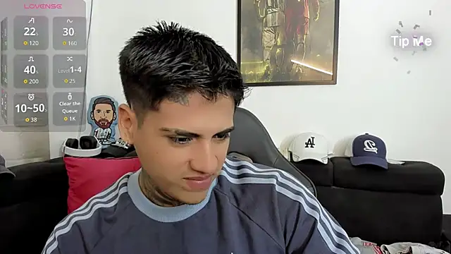 Snapshot of mad_maxxx2 chatting on December 2025 12:33:02 PM mad maxxx2 online show from December 2025 12:33:02 PM