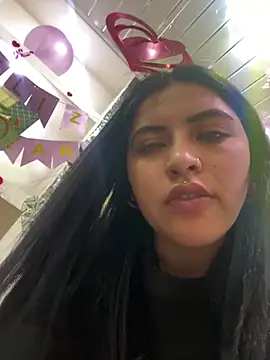  luna torres online show from February 2026 03:46:02 AM