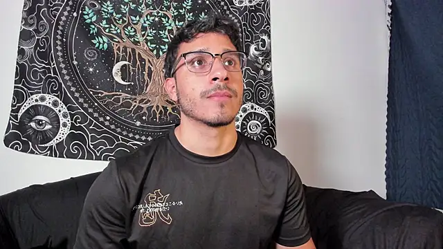 Snapshot of JayMarcos_ chatting on November 2025 04:01:02 AM JayMarcos online show from November 2025 04:01:02 AM