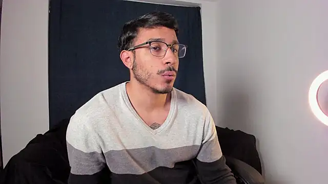 Snapshot of JayMarcos_ chatting on November 2025 11:07:02 PM JayMarcos online show from November 2025 11:07:02 PM