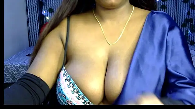 Snapshot of Radhika_Singhaniya chatting on February 2025 03:29:01 PM Radhika Singhaniya online show from February 2025 03:29:01 PM