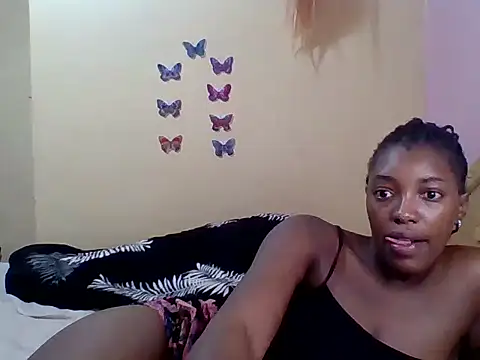 Snapshot of Zara_Twilight chatting on December 2024 10:17:02 AM Zara Twilight online show from December 2024 10:17:02 AM