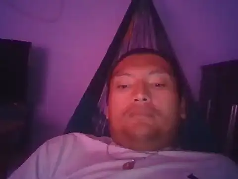 Snapshot of daniel4444Cu chatting on May 2026 07:43:02 PM daniel4444Cu online show from May 2026 07:43:02 PM
