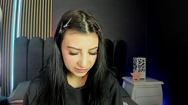 Snapshot of Nicolette_ks_ chatting on May 2026 04:53:01 AM Nicolette ks online show from May 2026 04:53:01 AM