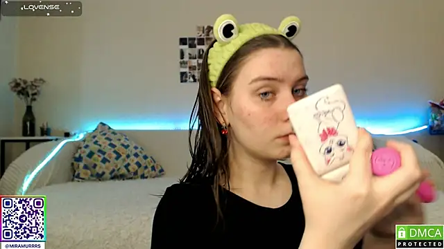 Snapshot of MurrrWorren chatting on February 2025 05:44:02 AM MurrrWorren online show from February 2025 05:44:02 AM