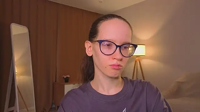 BettyBrowni online show from February 2026 04:05:02 PM