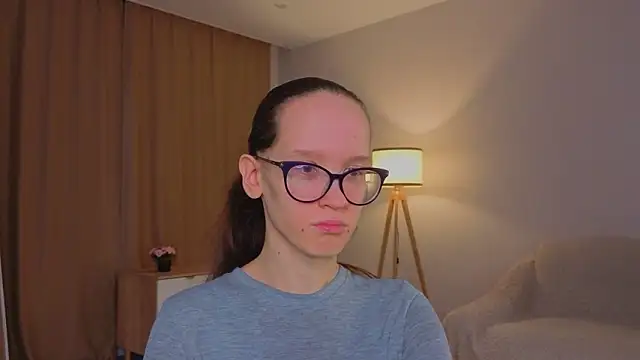 BettyBrowni online show from March 2026 04:03:02 PM