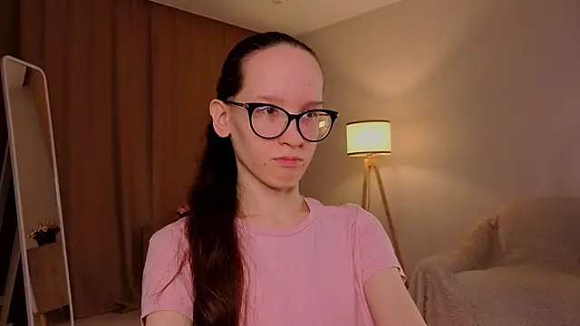 BettyBrowni online show from March 2026 04:07:02 PM