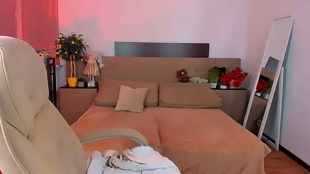 Viola  Shy online show from March 2026 09:32:02 PM