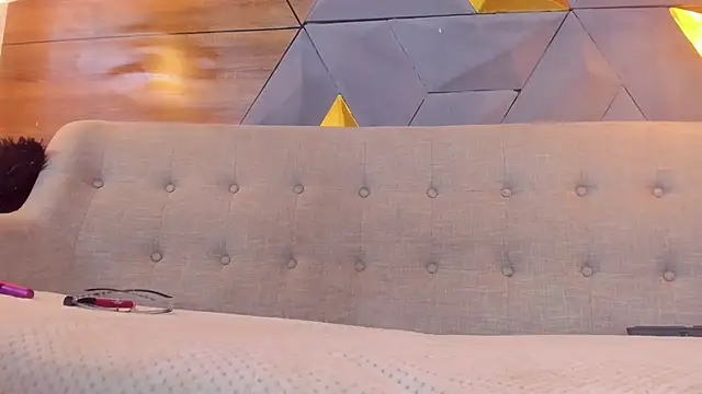 Snapshot of sarah_banks1 chatting on January 2025 07:05:01 PM sarah banks1 online show from January 2025 07:05:01 PM