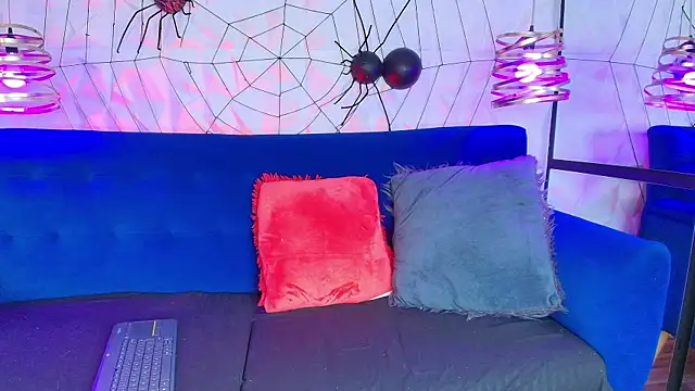 Snapshot of sarah_banks1 chatting on November 2025 03:20:02 AM sarah banks1 online show from November 2025 03:20:02 AM