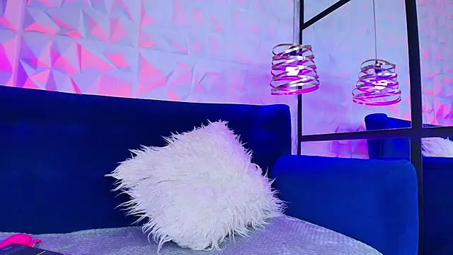 Snapshot of sarah_banks1 chatting on January 2026 03:21:01 AM sarah banks1 online show from January 2026 03:21:01 AM