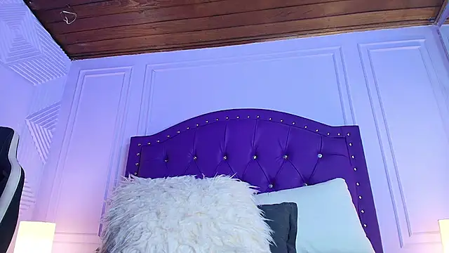 Snapshot of sarah_banks1 chatting on February 2026 03:04:02 AM sarah banks1 online show from February 2026 03:04:02 AM