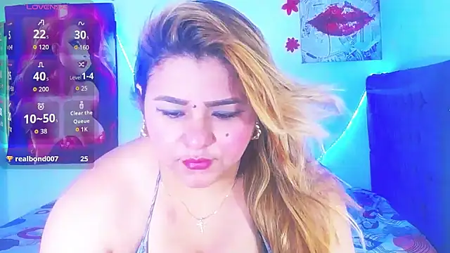 Snapshot of Charlotte_mh chatting on November 2025 05:33:01 PM Charlotte mh online show from November 2025 05:33:01 PM