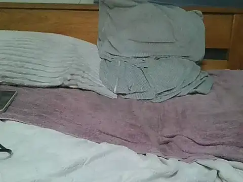 HUNKY-SMITH online show from March 2026 09:43:01 PM