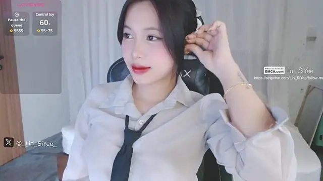 Lin SiYee online show from January 2025 12:47:02 PM