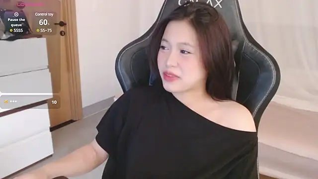 Lin SiYee online show from March 2025 06:37:02 AM