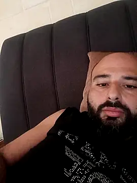 Snapshot of Denisilboss chatting on February 2026 04:00:02 PM Denisilboss online show from February 2026 04:00:02 PM