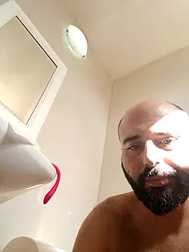 Snapshot of Denisilboss chatting on February 2026 01:44:01 PM Denisilboss online show from February 2026 01:44:01 PM