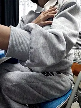 Snapshot of Haralushiaaa chatting on November 2025 01:14:02 PM Haralushiaaa online show from November 2025 01:14:02 PM