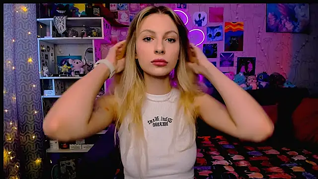 Maria Hunt online show from February 2025 02:29:01 AM