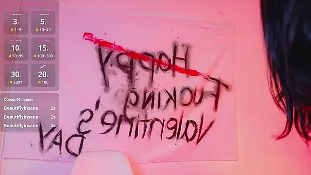 Snapshot of littleebluee chatting on February 2026 02:41:01 AM littleebluee online show from February 2026 02:41:01 AM