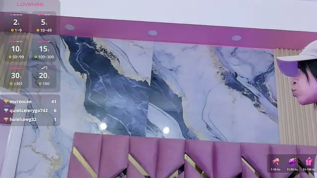 Snapshot of littleebluee chatting on February 2026 02:54:01 AM littleebluee online show from February 2026 02:54:01 AM