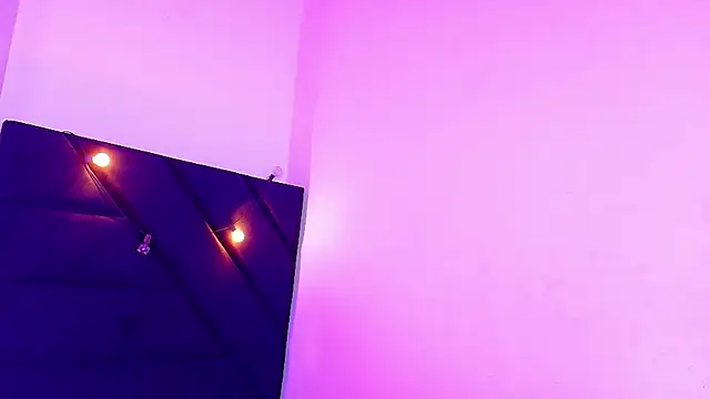 Snapshot of littleebluee chatting on July 2026 07:50:01 PM littleebluee online show from July 2026 07:50:01 PM