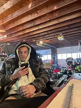 Snapshot of joeycbigcock chatting on December 2024 03:22:01 PM joeycbigcock online show from December 2024 03:22:01 PM