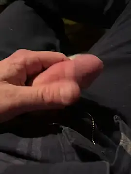 Snapshot of joeycbigcock chatting on December 2024 12:34:02 AM joeycbigcock online show from December 2024 12:34:02 AM