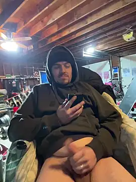 Snapshot of joeycbigcock chatting on December 2024 09:22:02 PM joeycbigcock online show from December 2024 09:22:02 PM