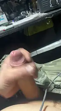 Snapshot of joeycbigcock chatting on March 2025 08:10:02 PM joeycbigcock online show from March 2025 08:10:02 PM