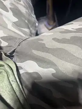 Snapshot of joeycbigcock chatting on March 2025 07:03:02 PM joeycbigcock online show from March 2025 07:03:02 PM