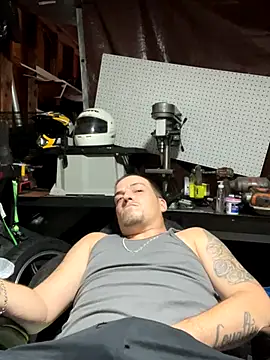 Snapshot of joeycbigcock chatting on September 2025 08:25:01 PM joeycbigcock online show from September 2025 08:25:01 PM