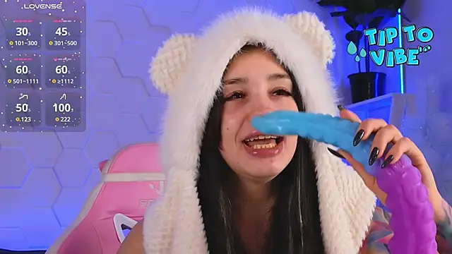 EvaCanton online show from December 2024 11:09:01 AM