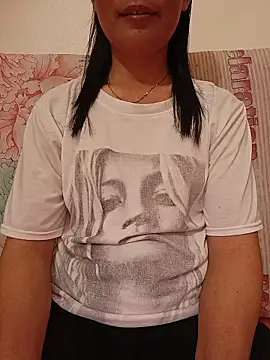 Snapshot of Asian_girl13 chatting on May 2026 02:02:01 PM Asian girl13 online show from May 2026 02:02:01 PM