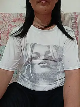 Snapshot of Asian_girl13 chatting on June 2026 02:33:01 PM Asian girl13 online show from June 2026 02:33:01 PM